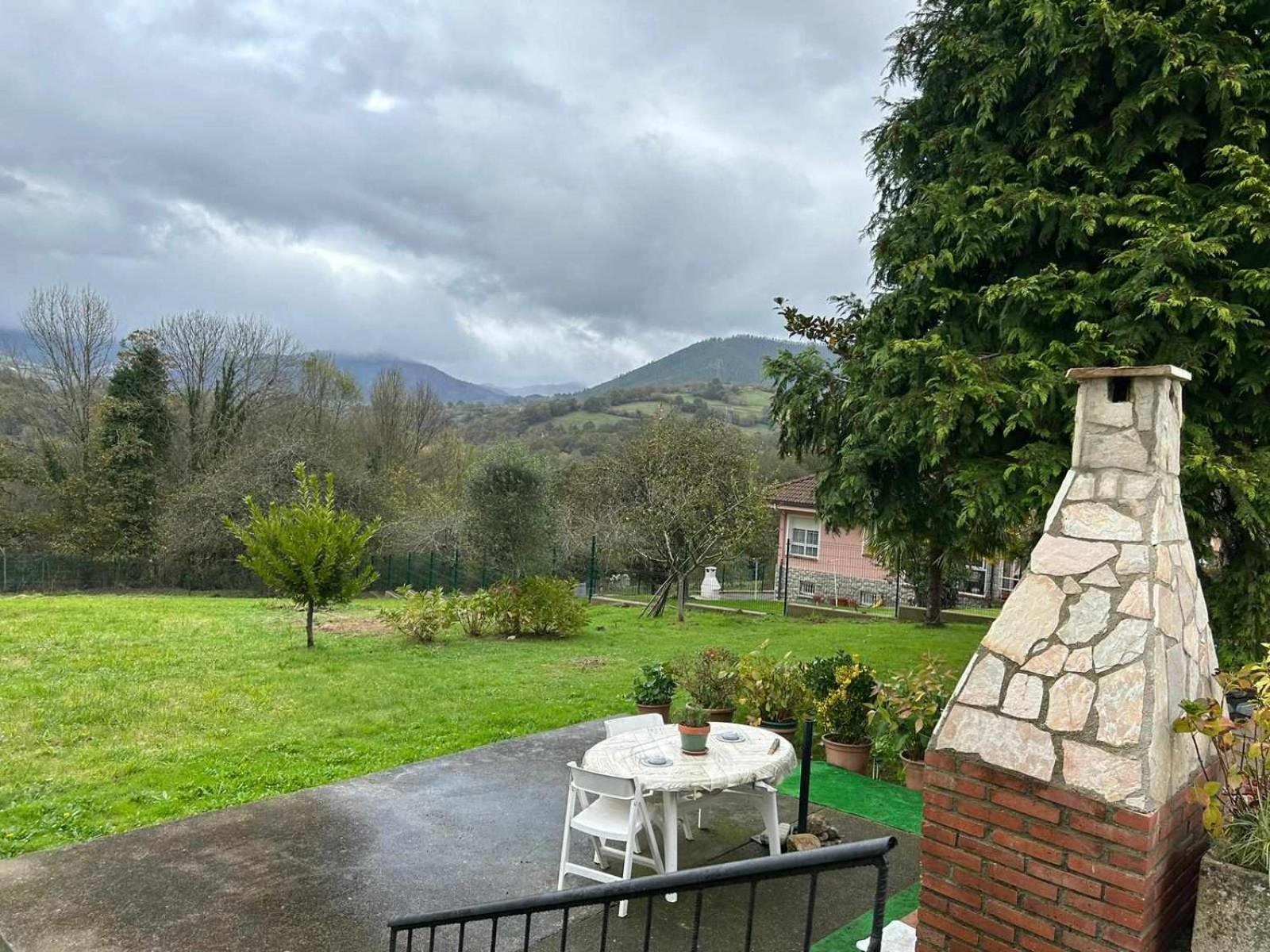 Villa Casa La Gueelina En Asturias Arriondas Esterno foto
